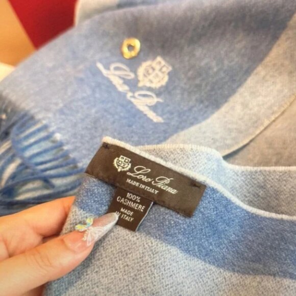 Loro Piana Cashmere Scarf - Picture 7 of 7